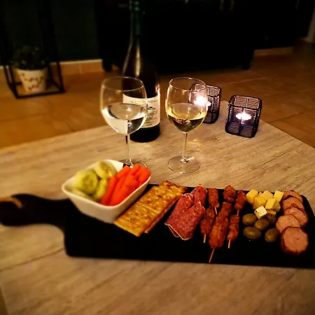 Semesterbostad Verhuur - Heuvel 35